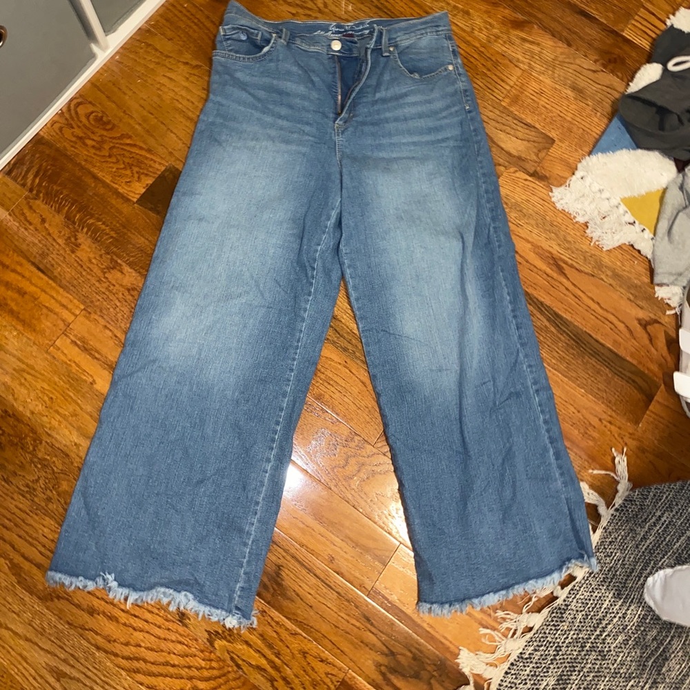 Cropped Stretchy Flare Jeans